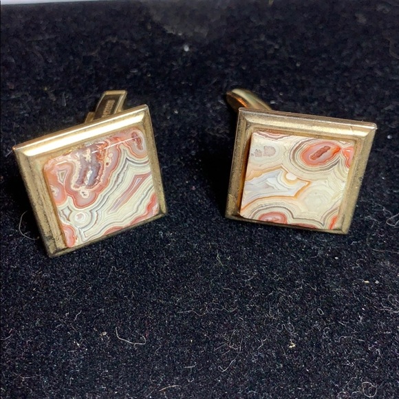 PAT2472958 Signature 1948 Submission Agate?/Gold